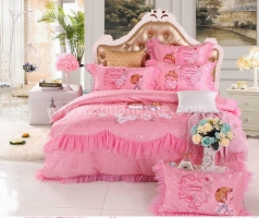 Lacey Pink Bedding Set