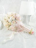 Bloom My Love - Rose Bud Hand Bouquet (2 Colors available)